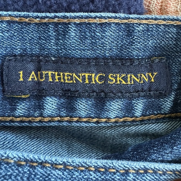 Lucky Brand Jeans - Picture 2 of 7